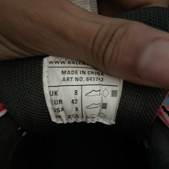 Balenciaga - Picture 5 of 5